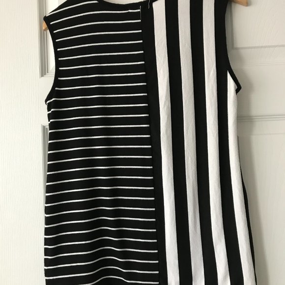 Pleione Striped T-shirt - Picture 5 of 6